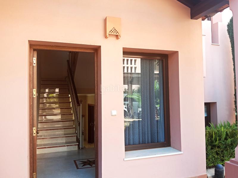 Foto 60243877-9942-4d88-aafa-d04d49184501. Reihenhaus in urbanización cascada de camojan 12 in Marbella