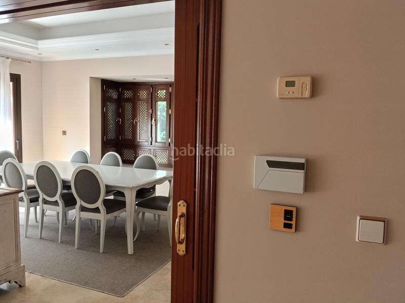 Foto 6455dac9-ccd4-4068-a8c5-db65e6d33cfe. Reihenhaus in urbanización cascada de camojan 12 in Marbella