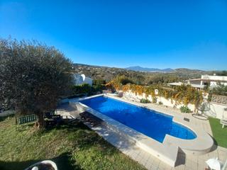 Xalet  Calle los naranjos. Villa independiente con jardin y piscina privada en alhaurin el