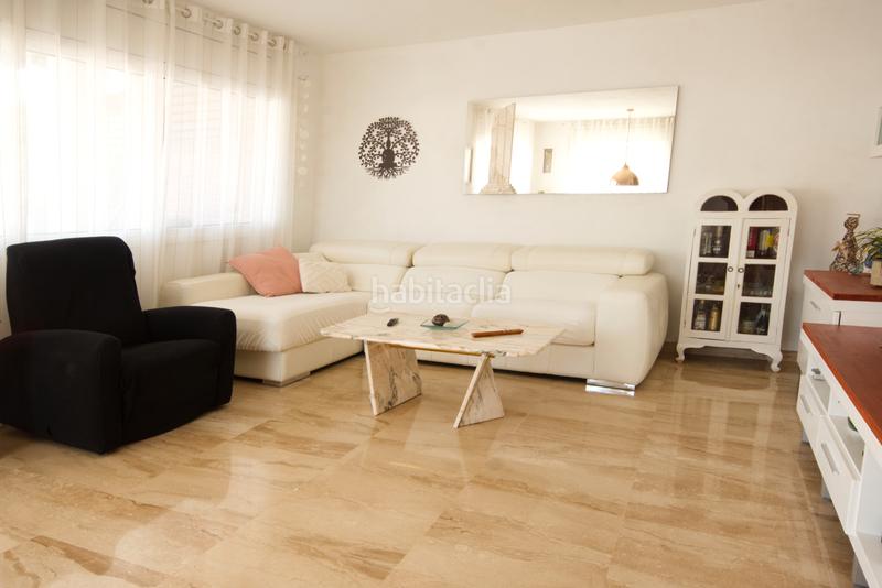 Foto 0cd9f113-0def-4367-bfde-faeb2110022c. Casa aparellada amb calefacció aparcament piscina a Sant Quirze del Vallès