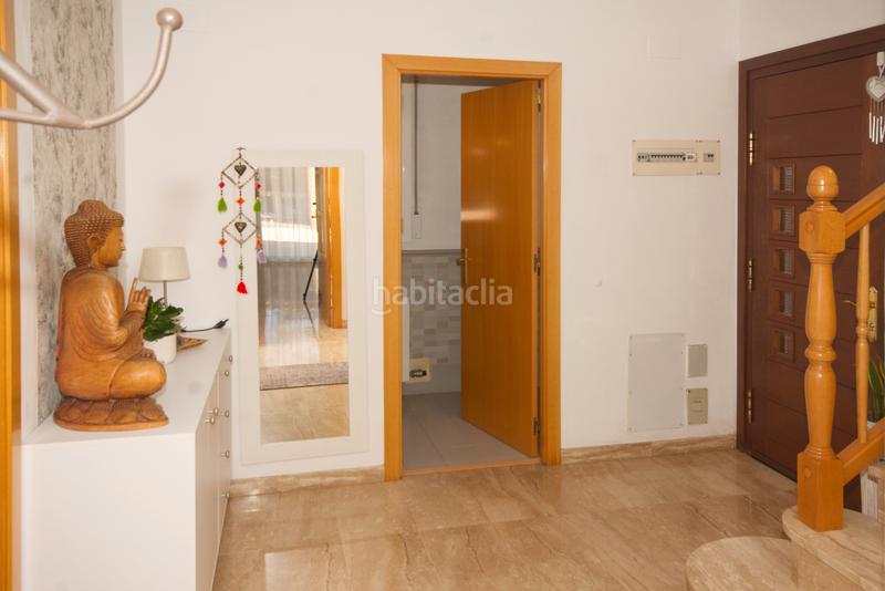 Foto 158f0b44-7d79-4785-a215-a35930d95224. Casa aparellada amb calefacció aparcament piscina a Sant Quirze del Vallès