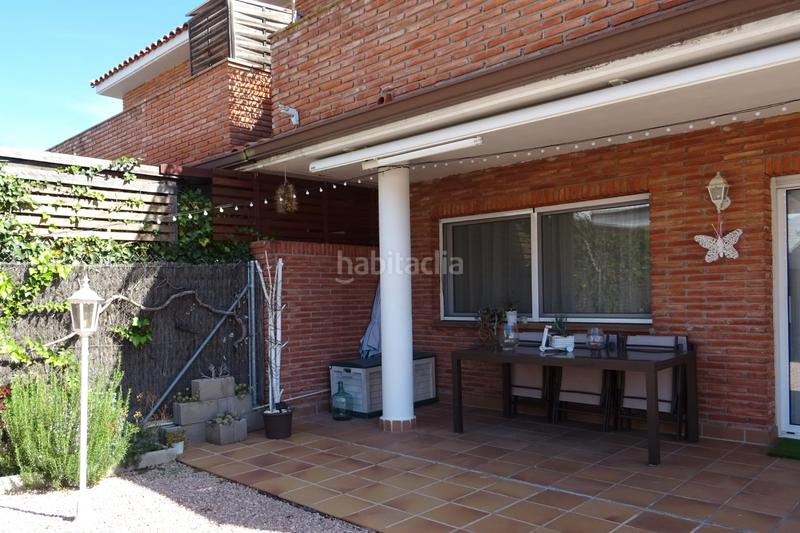 Foto 15a43e12-53e2-4ba4-8521-3999b8e9ad4a. Casa aparellada amb calefacció aparcament piscina a Sant Quirze del Vallès