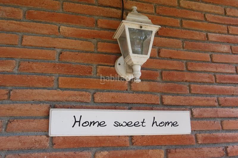 Foto 25b86385-f6ff-46f5-855a-0e5bc9f03390. Casa aparellada amb calefacció aparcament piscina a Sant Quirze del Vallès