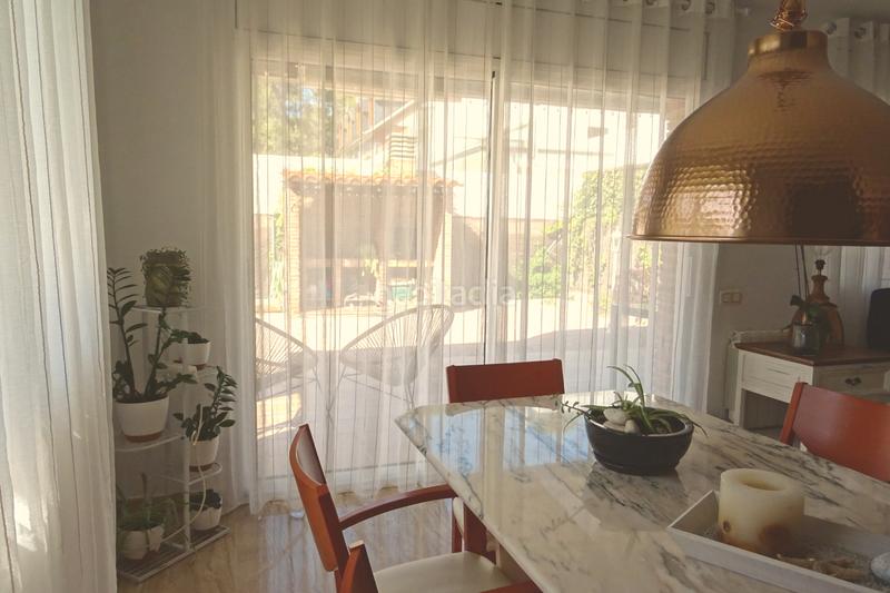 Foto 274921c8-cdd3-4b06-9d97-3e4f75fca2b1. Casa aparellada amb calefacció aparcament piscina a Sant Quirze del Vallès