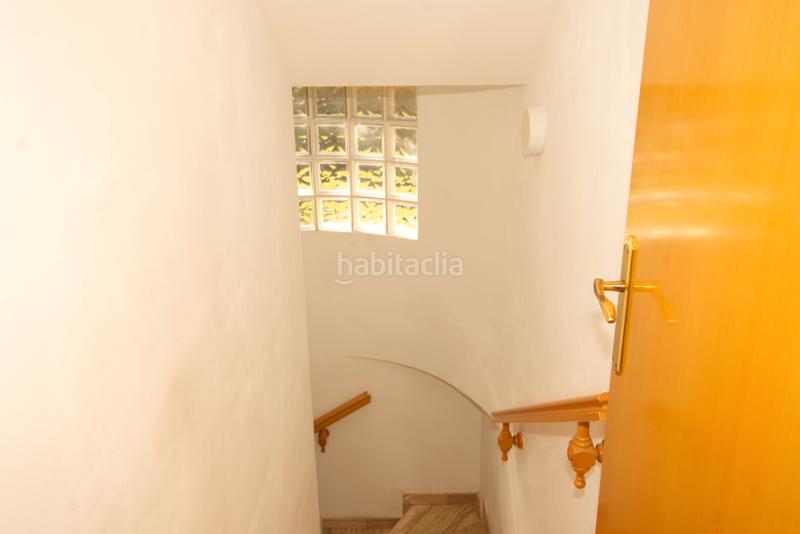 Foto 4bf47a26-91e2-492f-a0be-4d8a577c7224. Casa aparellada amb calefacció aparcament piscina a Sant Quirze del Vallès