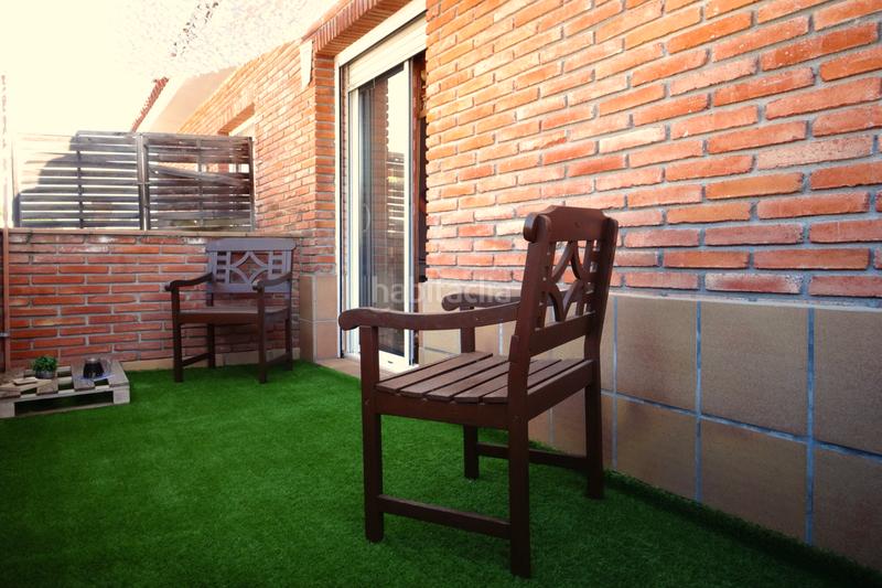 Foto ac77550c-6079-43bc-a66b-024d1a03f2c6. Casa aparellada amb calefacció aparcament piscina a Sant Quirze del Vallès