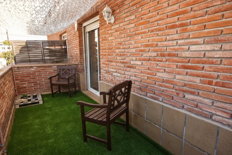 Foto c375c2f4-b32e-4f58-bd40-537d9abd382f. Casa aparellada amb calefacció aparcament piscina a Sant Quirze del Vallès