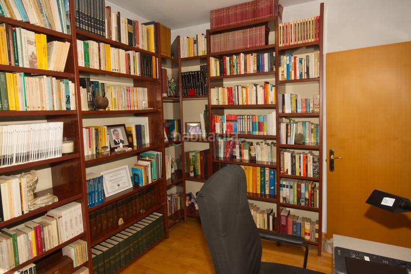 Foto c3ae337a-eb9f-4bb5-a0f6-765a57d84ddd. Casa aparellada amb calefacció aparcament piscina a Sant Quirze del Vallès