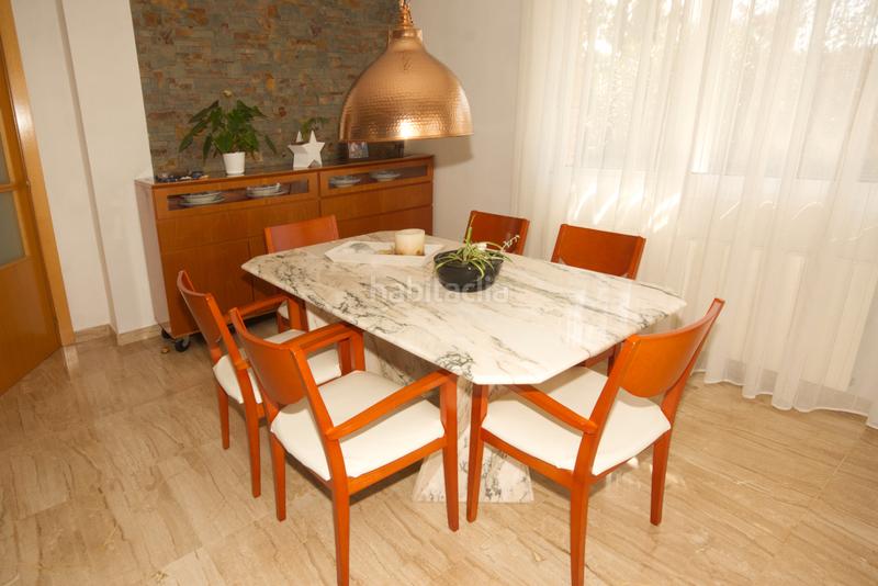 Foto c5dcd31d-4944-4089-bbab-b60dcd41ad72. Casa aparellada amb calefacció aparcament piscina a Sant Quirze del Vallès