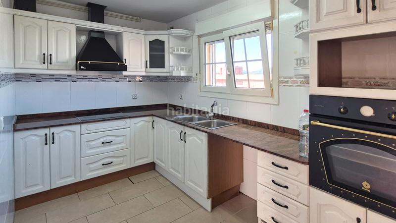 Foto 500e3eb4-ba63-480a-865f-0ac0812f2876. Reihenhaus mit parking in Abrera