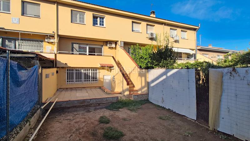 Foto 8990a92c-33c1-44f7-a979-a4636cd3b303. Reihenhaus mit parking in Abrera