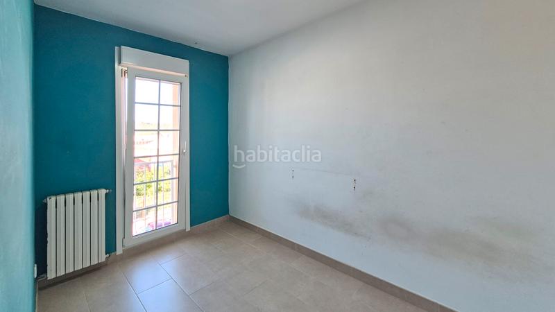 Foto acaf9b48-2e85-4054-a9e8-6e35a23f2cb6. Reihenhaus mit parking in Abrera