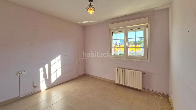 Foto ae55891d-13e7-466c-bf43-68941dcf37fc. Reihenhaus mit parking in Abrera