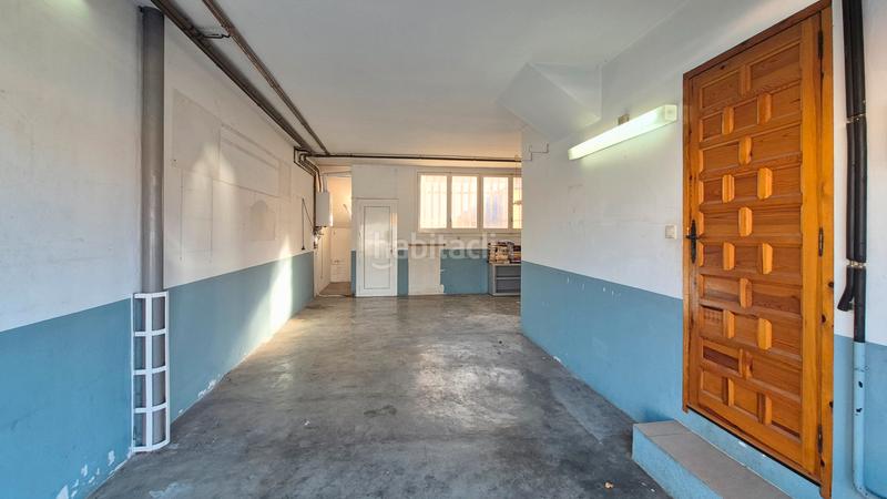 Foto b07f88e1-1aa8-4753-92a3-b4ae11fcca43. Reihenhaus mit parking in Abrera