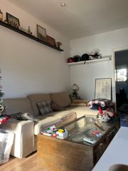 Lloguer Pis  Carrer del pedró de la creu. Piso con encanto de 2 habitaciones, muy luminoso y listo para en