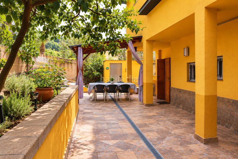 Foto 4b1d0902-3522-46d8-9f98-22c57cc4f895. Maison avec cheminée chauffage parking piscine dans Pallejà