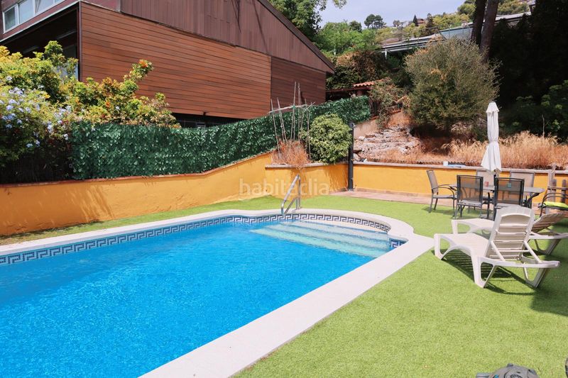 Maison avec cheminée chauffage parking piscine dans Pallejà
