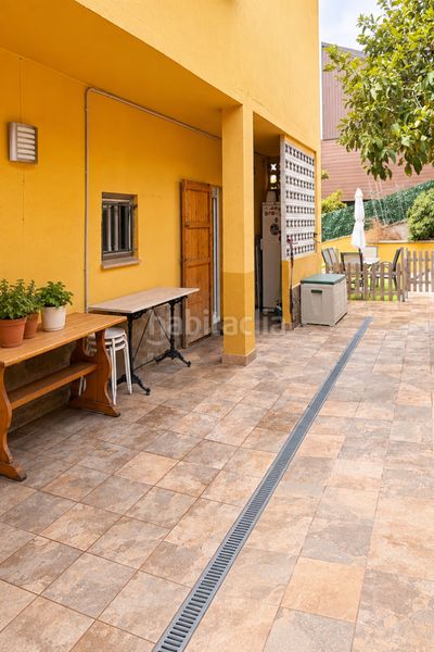 Foto 9e17bff4-ae07-4e03-a7cc-b0985d1d351d. Maison avec cheminée chauffage parking piscine dans Pallejà