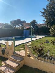 Xalet  Carrer figueres. Casa independiente con parcela de 840 m² en collbató, a los pies