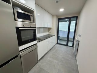 Etagenwohnung  Avenida del ferrocarril 74t. Coqueto piso de 2 dormitorios a 2 minutos del metro arganda