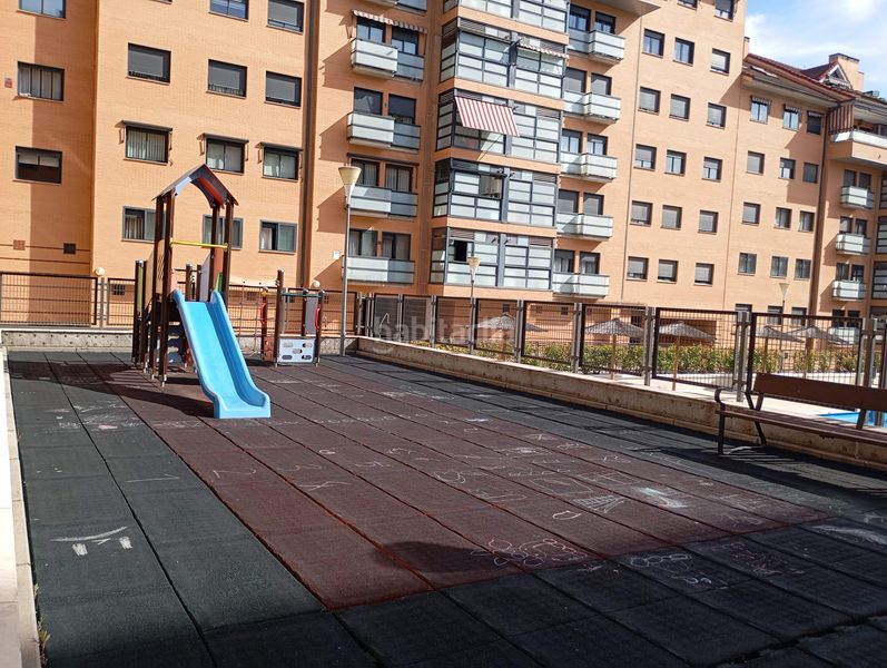 Foto 40b49d29-f40f-4e98-aa11-16e0376c1cd0. Dúplex amb calefacció aparcament piscina a Rivas Futura Rivas - Vaciamadrid