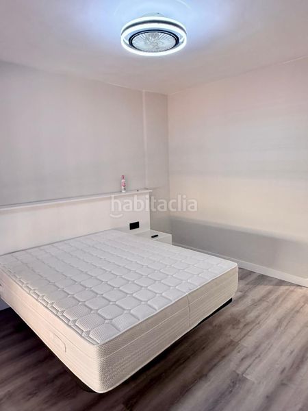Foto 0814629c-b18f-4e6d-a859-69dbac14abd0. Casa aparellada amb xemeneia calefacció aparcament piscina a Almoines