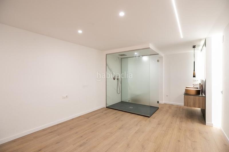 Foto 3aef6f91-7c1c-4c3a-8d81-f302f28f44b6. Office space with parking in Putget - Farró Barcelona