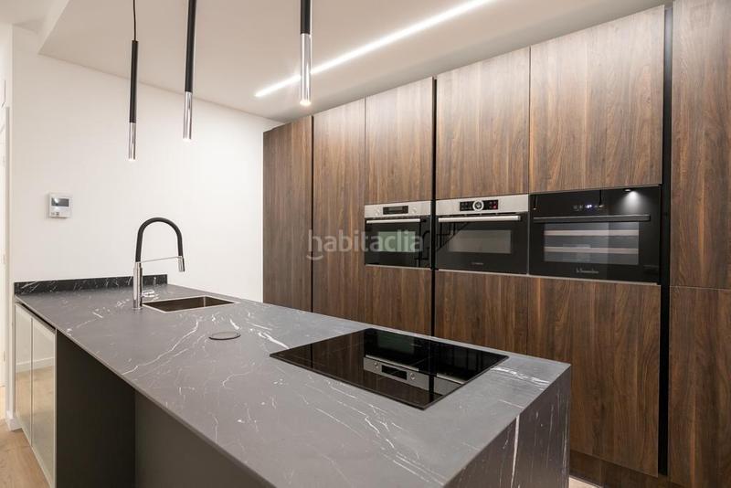 Foto 8df49ad7-45a7-4065-91c7-31658f20ed95. Office space with parking in Putget - Farró Barcelona