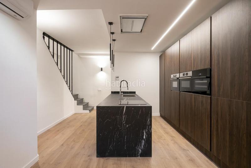 Foto ee8e2c65-9963-479a-a832-b04796ac6820. Office space with parking in Putget - Farró Barcelona