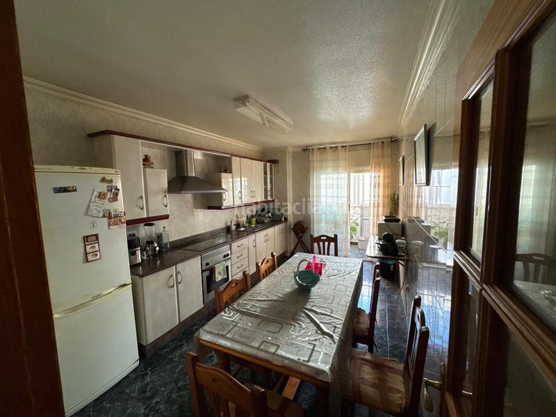 Foto 374b141f-a4fe-44a8-946a-fcd2ae581b7e. Piso amplia vivienda en el centro en Archena