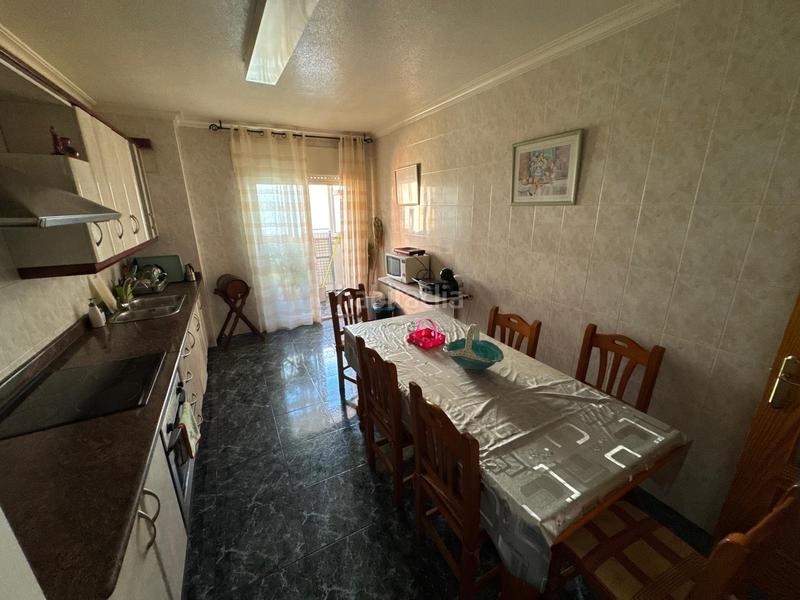 Foto 66394d2e-26eb-4594-8da0-8cfd8bbef2a9. Piso amplia vivienda en el centro en Archena