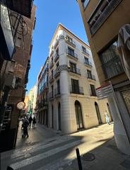 Pis a San Pedro. Vivienda exclusiva todo exterior junto a la plaza de las flores