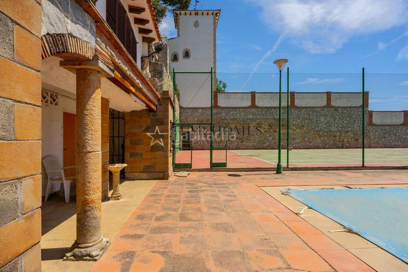 Foto 012aa2f7-a46f-45aa-bc72-f411787018c7. Xalet amb calefacció aparcament piscina a Urbanitzacions Mataró