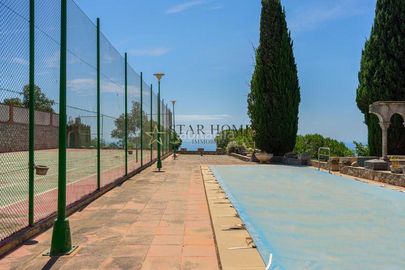Foto 13fd16e7-b5ca-4603-af5f-6f5b8292c435. Xalet amb calefacció aparcament piscina a Urbanitzacions Mataró