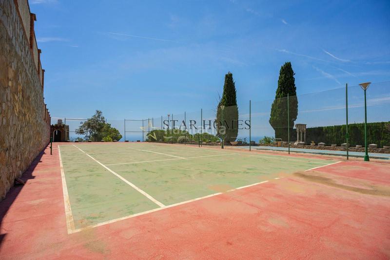 Foto 33323b5a-f01b-4d57-8a64-08c7de7e29a0. Xalet amb calefacció aparcament piscina a Urbanitzacions Mataró