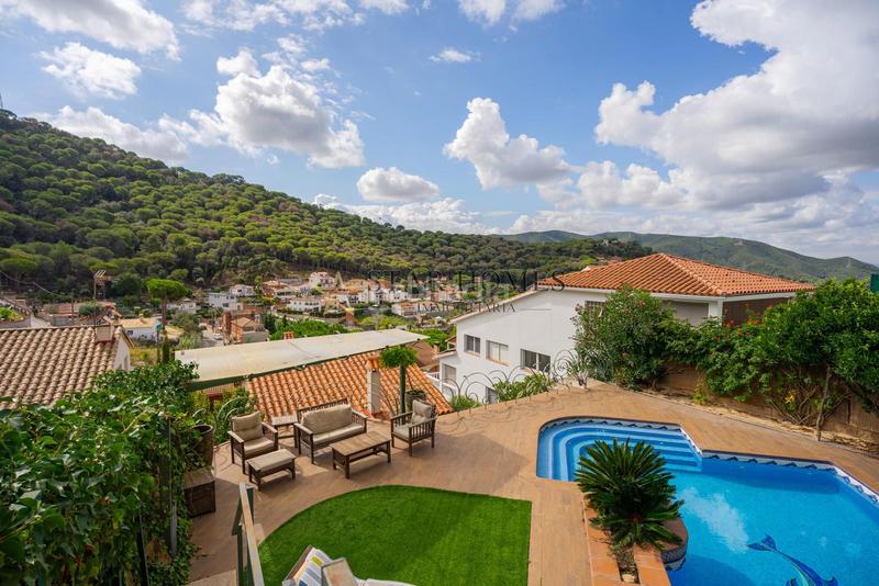 Foto 1fd1397d-e79a-4427-835f-38a8f77e202d. Chalet mit heizung parking pool in Sant Fost de Campsentelles