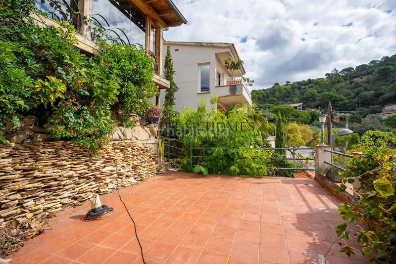 Foto b5907d97-5f15-457c-bd97-7fddf200c6da. Chalet mit heizung parking pool in Sant Fost de Campsentelles