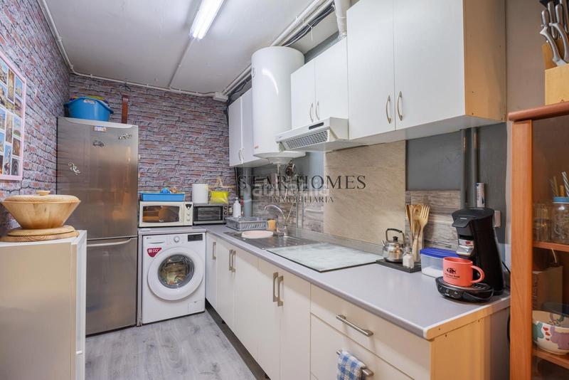 Foto e664975b-614b-4d31-8b1d-1822adb255f7. Geschäftsraum in Califòrnia-Santa Madrona Masnou (El)