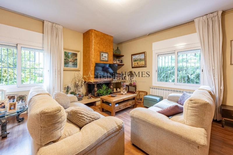 Foto 62ee27d6-f1f2-4bef-abaf-ff4694751057. Xalet amb calefacció aparcament piscina a Urbanitzacions Mataró