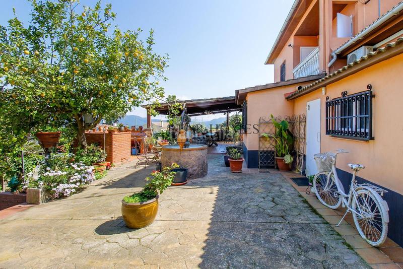 Foto 68039498-d5b7-4f7f-9bff-7e5404223994. Xalet amb calefacció aparcament piscina a Urbanitzacions Mataró