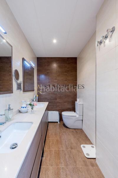 Foto 8053b035-90b8-4bdd-ae2b-a48c471098f0. Xalet amb calefacció aparcament piscina a Urbanitzacions Mataró