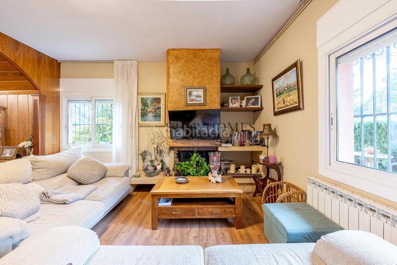 Foto dabc93aa-1a2e-462e-b7ed-13650cef6755. Xalet amb calefacció aparcament piscina a Urbanitzacions Mataró