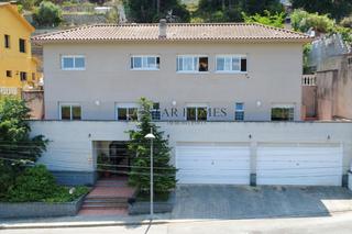 Chalet à Sant Fost de Campsentelles. Chalet independiente en sant fost de campsentelles
