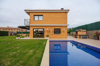 Chalet in Cabrera de Mar. Chalet independiente en cabrera de mar