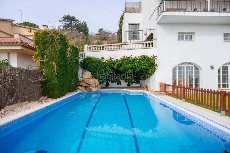 Foto 7655d257-3a05-465b-835d-296ea15c0b42. Chalet  independiente en Urbanitzacions Mataró