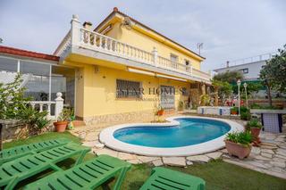 Chalet in Urbanitzacions. Chalet independiente en arenys de mar