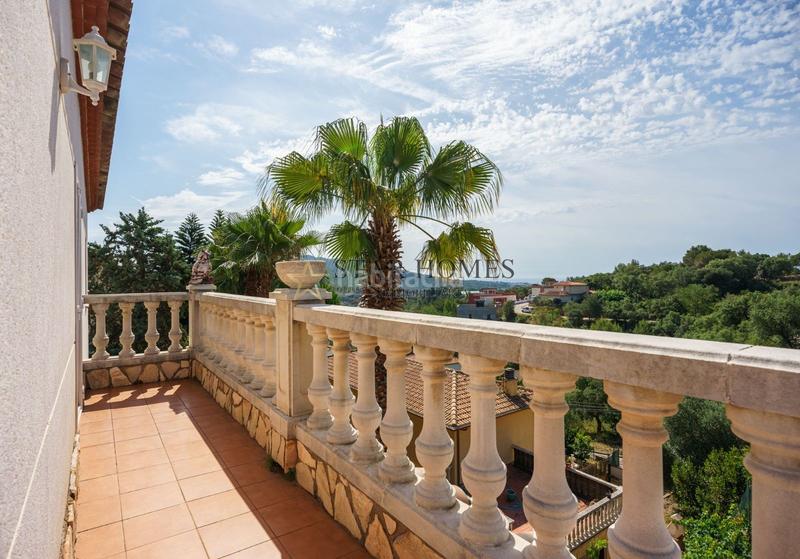 Foto 4dcf4bf1-5cef-4fb0-9703-42c9aa97871f. Chalet with heating parking pool in Lloret Verd - Els Pinars Lloret de Mar