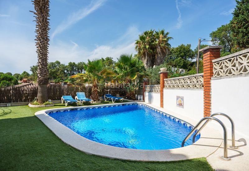 Foto b7395353-e348-478a-9c84-76e55ee2c566. Chalet with heating parking pool in Lloret Verd - Els Pinars Lloret de Mar