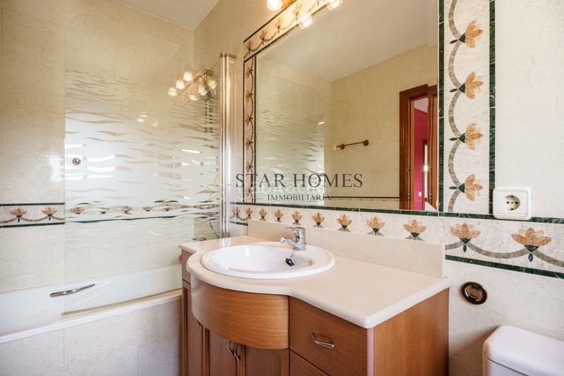 Foto eec8c419-04ba-4a7b-bf52-25dd55ffa2f3. Chalet with heating parking pool in Lloret Verd - Els Pinars Lloret de Mar