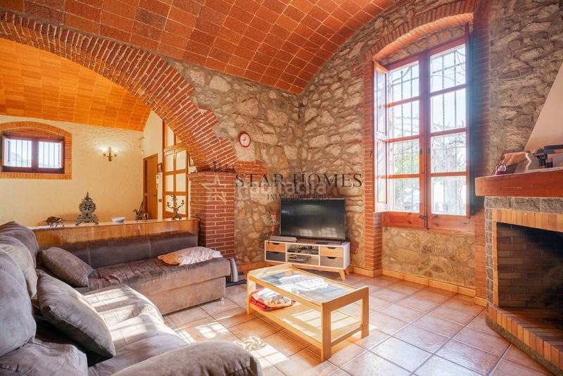 Foto 070814fc-1cdb-4b7f-8981-73feaeb68b7b. Masia amb calefacció aparcament a Urbanitzacions Mataró